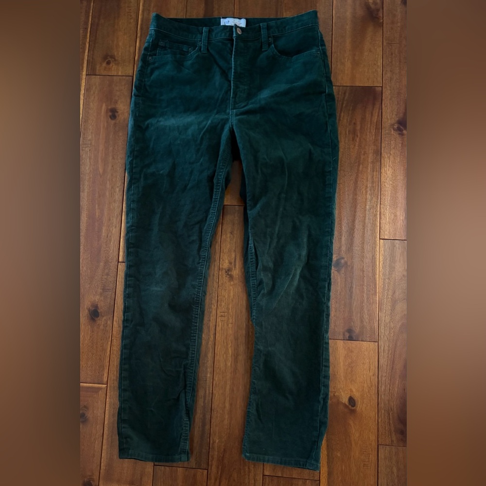 Gap Vintage Slim High Rise Green corduroy Pants